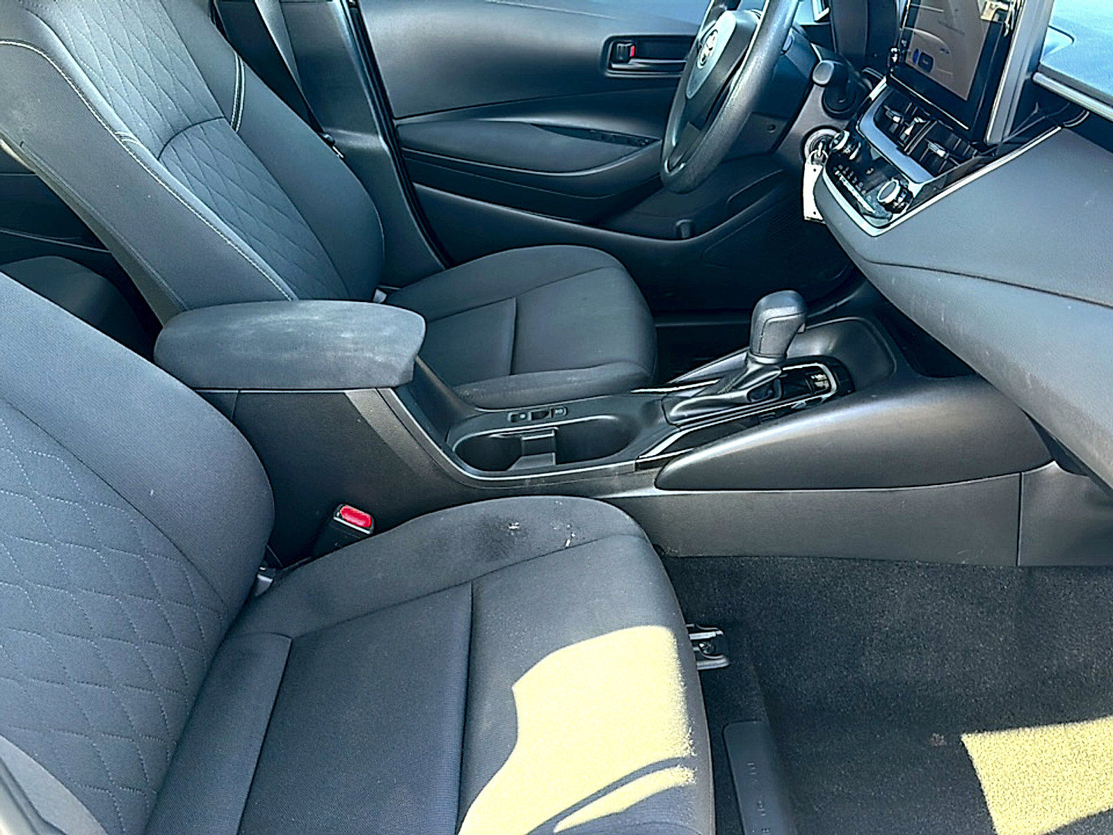 Used 2023 Toyota Corolla LE image 22