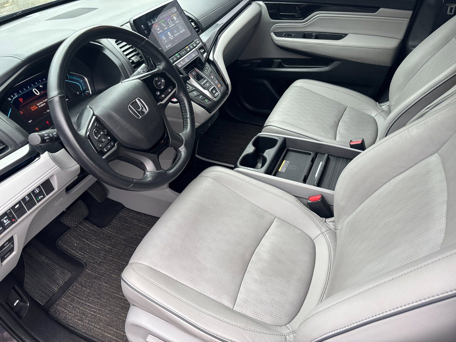 Used 2022 Honda Odyssey Elite image 11