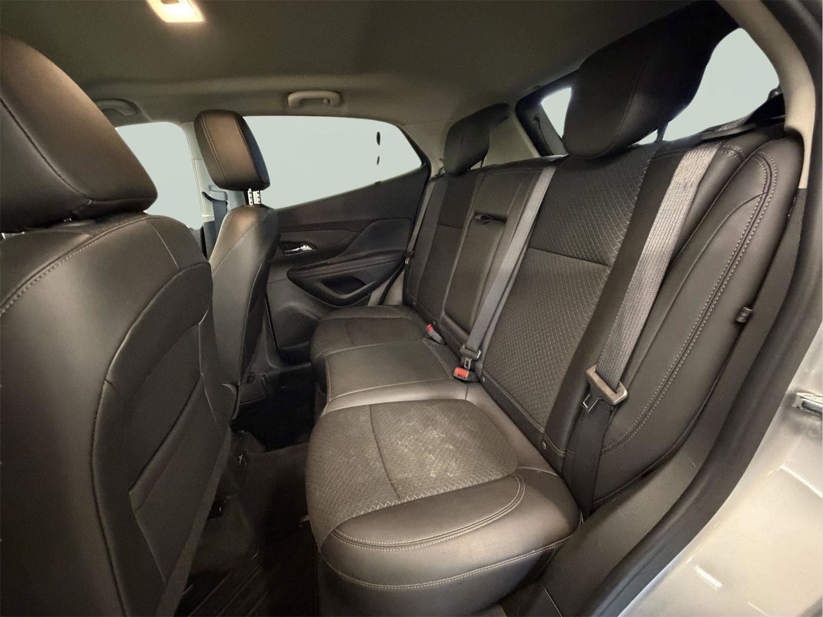 Used 2022 Buick Encore Preferred w/ Safety Package image 29