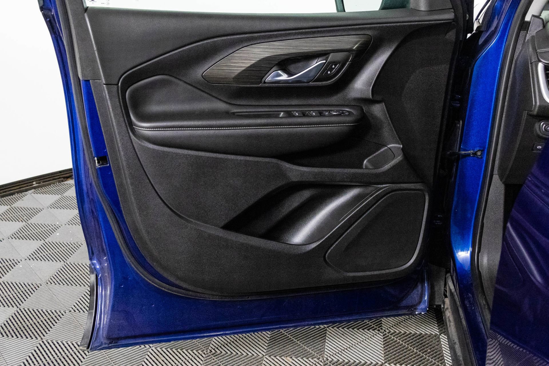 Certified 2022 GMC Terrain SLE w/ Driver Convenience Package image 34