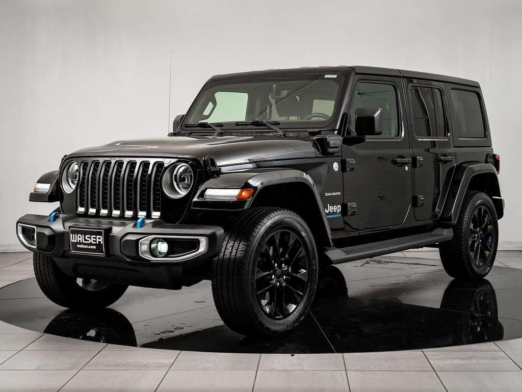 Used 2023 Jeep Wrangler Unlimited Sahara w/ Cold Weather Group image 1