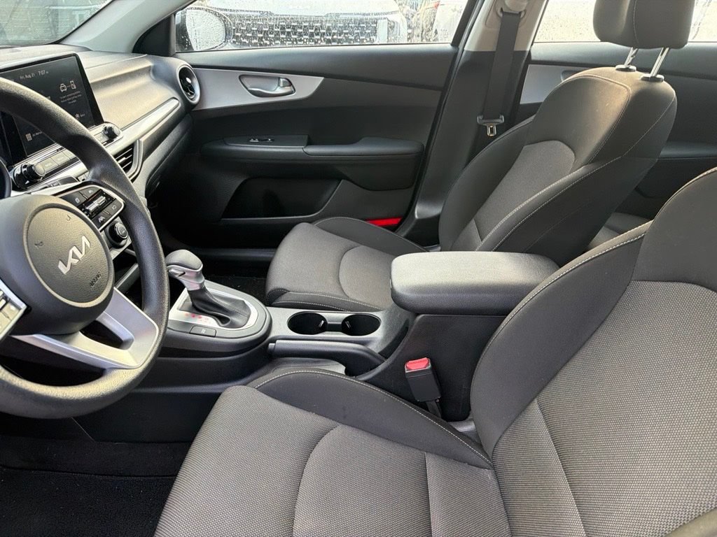 Certified 2024 Kia Forte LXS FWD image 10