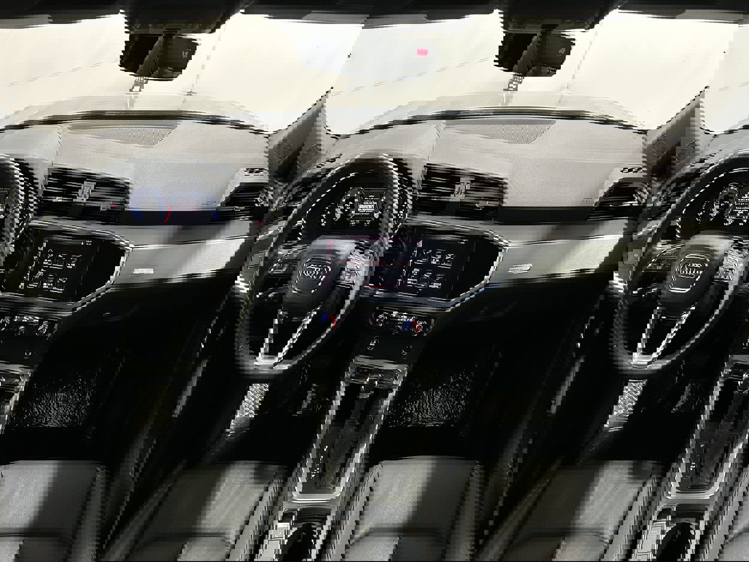 Used 2021 Audi Q3 2.0T Premium w/ Convenience Package image 12