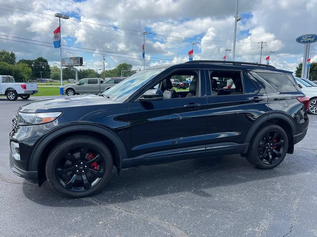 Certified 2023 Ford Explorer ST w/ Equipment Group 401A AWD/4WD image 3
