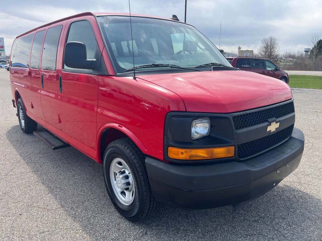Used 2016 Chevrolet Express 3500 LS image 8