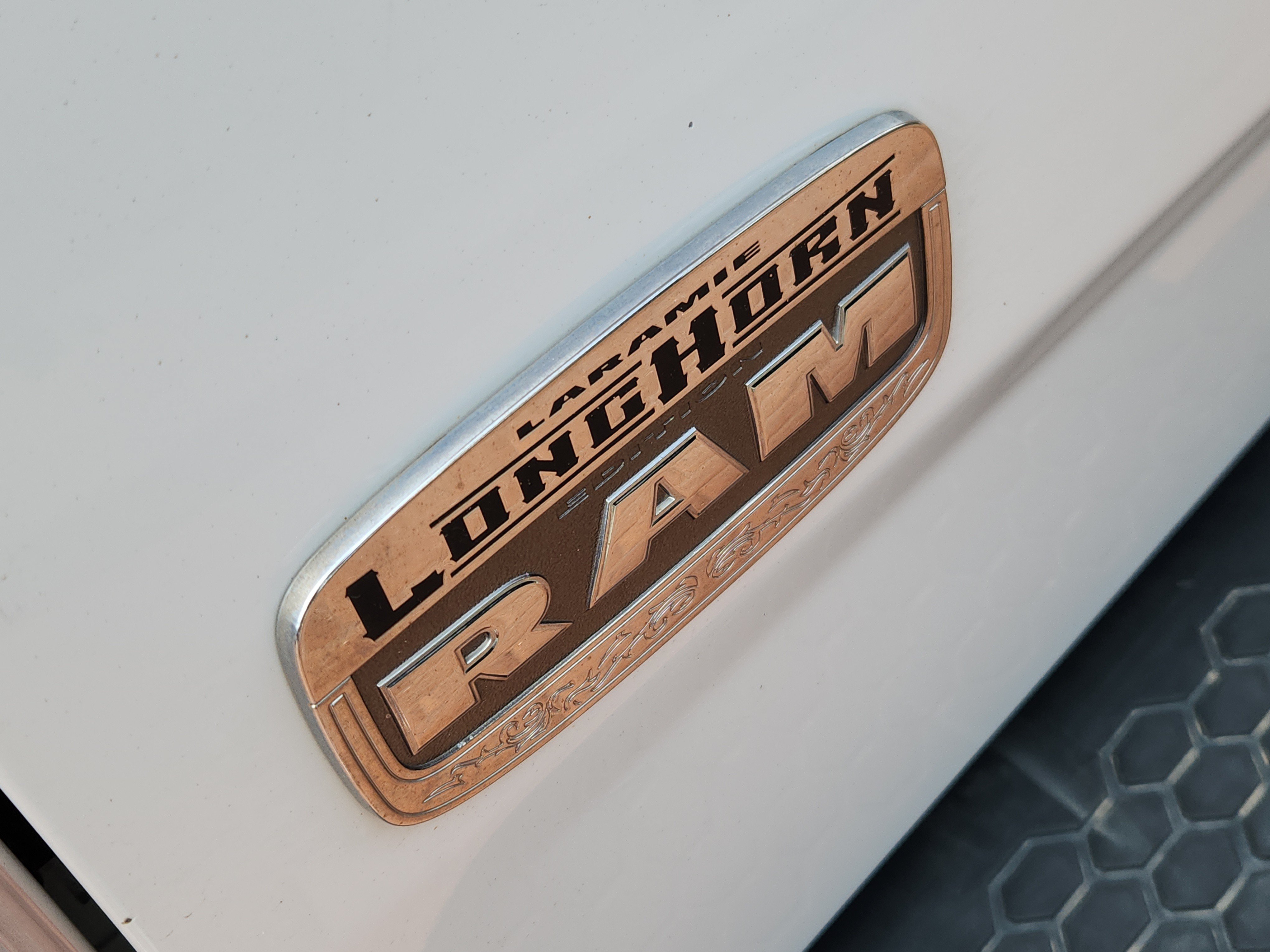 Used 2018 RAM 2500 Longhorn w/ Cold Weather Group AWD/4WD image 7