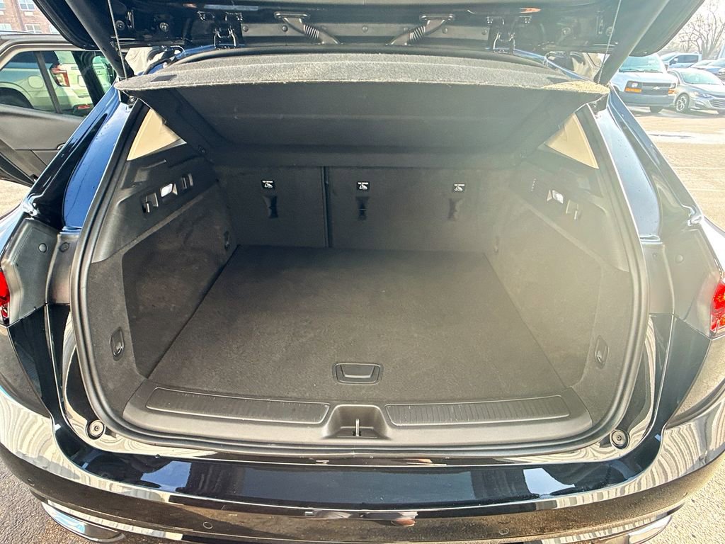 Used 2023 Buick Envision Essence w/ Sport Touring Package image 26