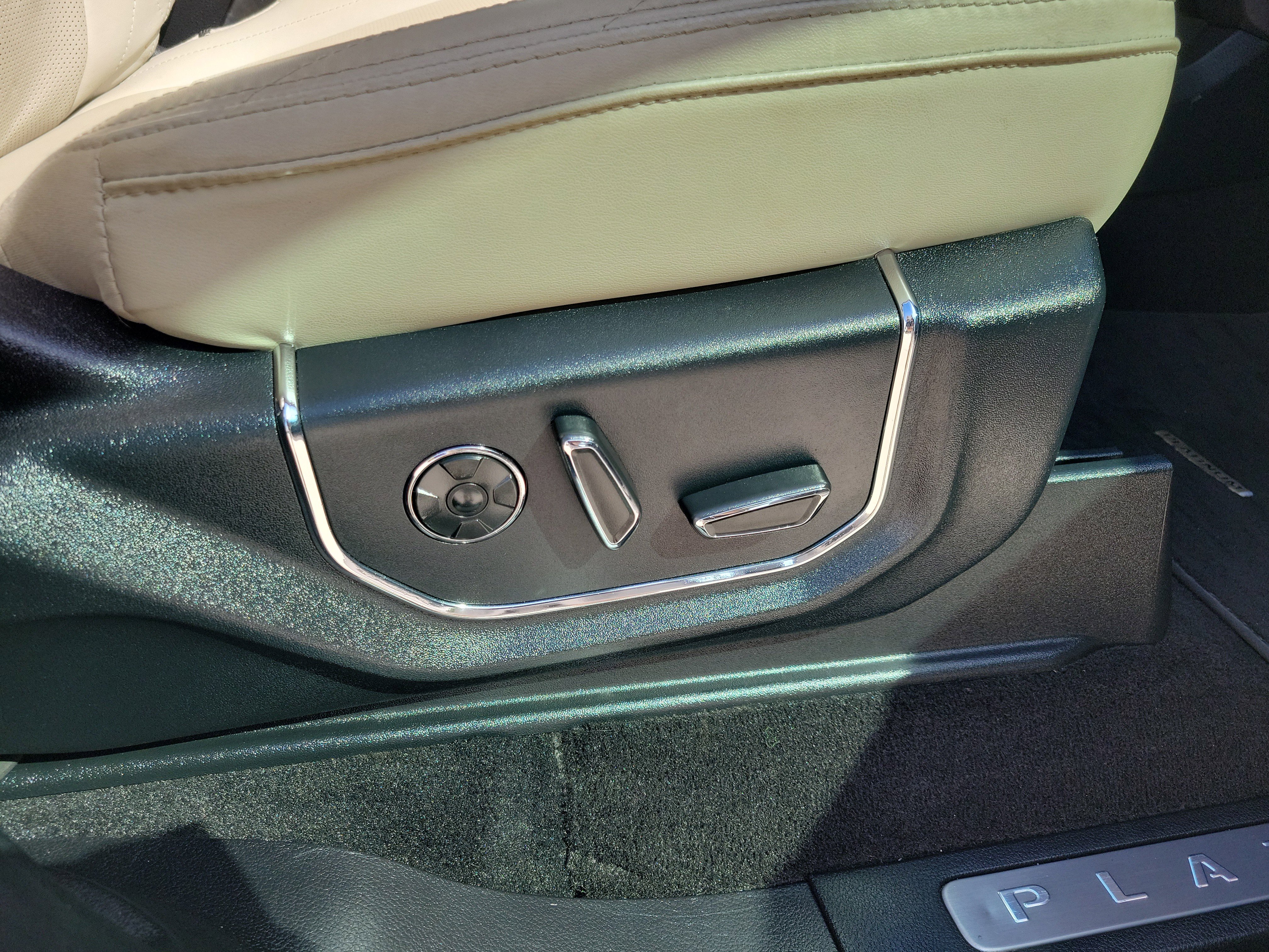 Used 2019 Ford Expedition Platinum RWD image 34