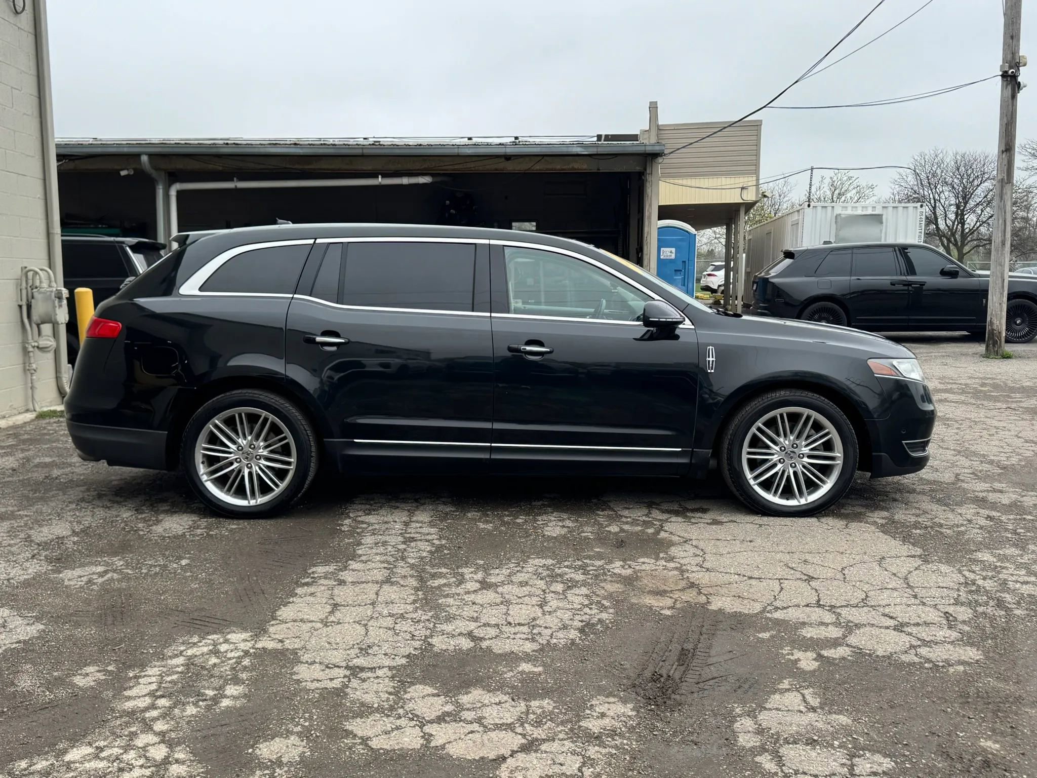 Used 2015 Lincoln MKT AWD w/ Equipment Group 201A image 4