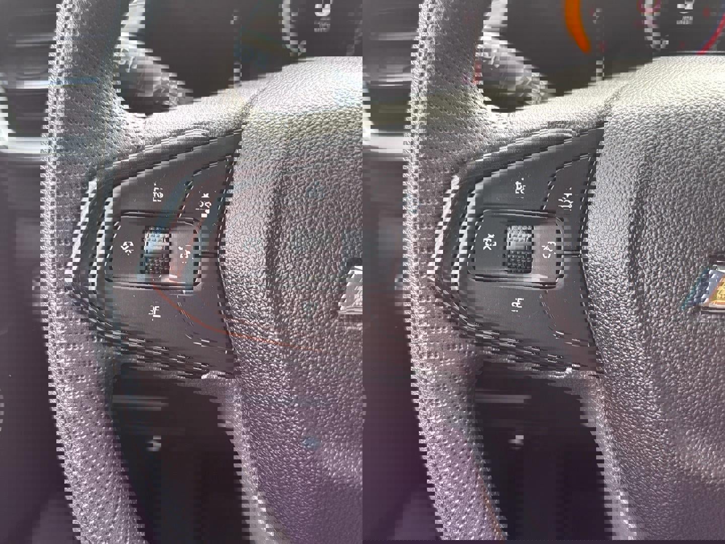 Used 2025 Chevrolet TrailBlazer LT image 14