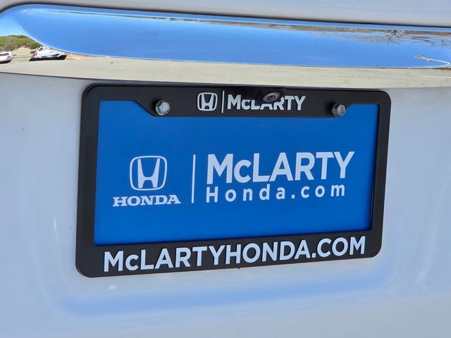 Used 2023 GMC Terrain SLT w/ Tech Package image 8