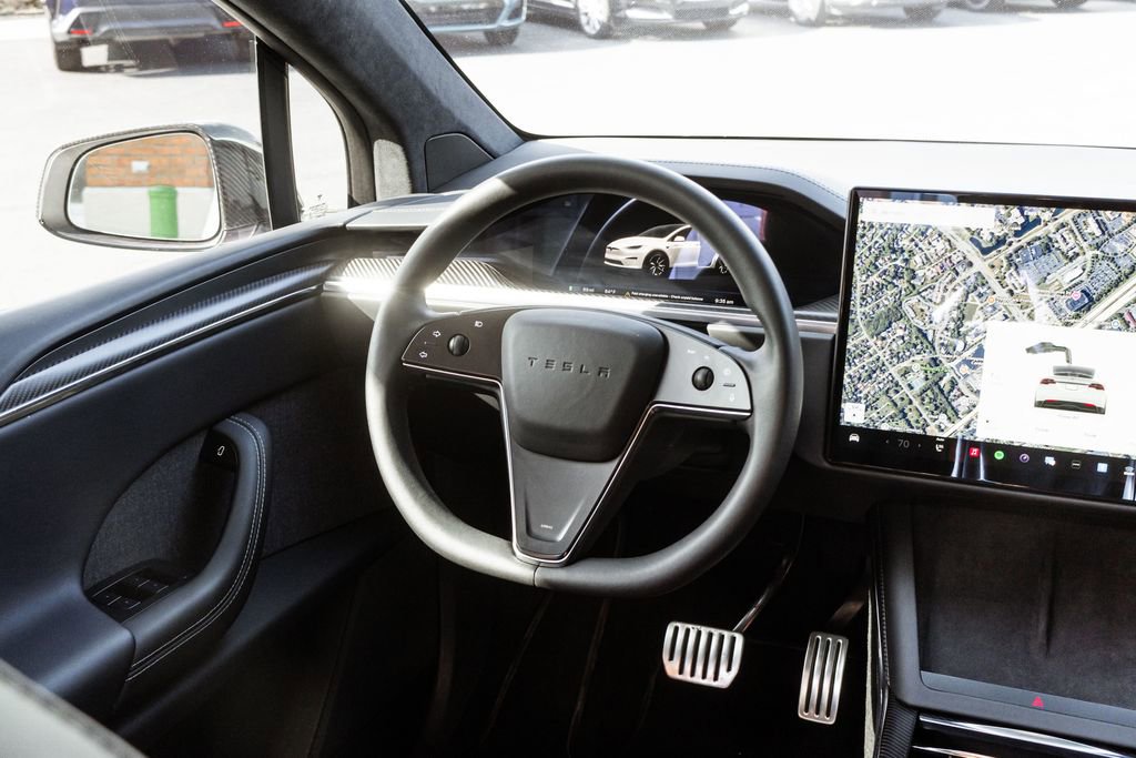 Used 2022 Tesla Model X Plaid AWD/4WD image 13
