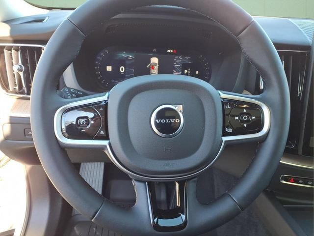 New 2026 Volvo XC60 B5 Plus w/ Protection Package Premier AWD/4WD image 19