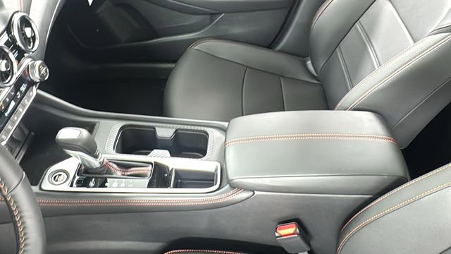 New 2025 Nissan Sentra SR w/ SR Premium Package image 32