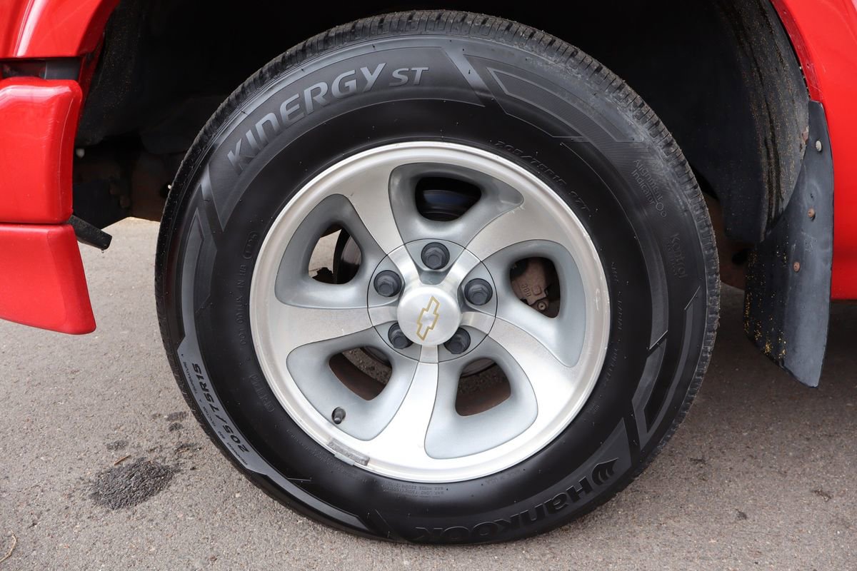 Used 2000 Chevrolet S10 Pickup LS w/ Preferred Equipment Group RWD image 30