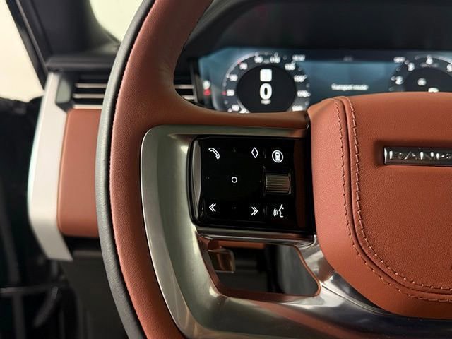 New 2025 Land Rover Range Rover SV AWD/4WD image 36