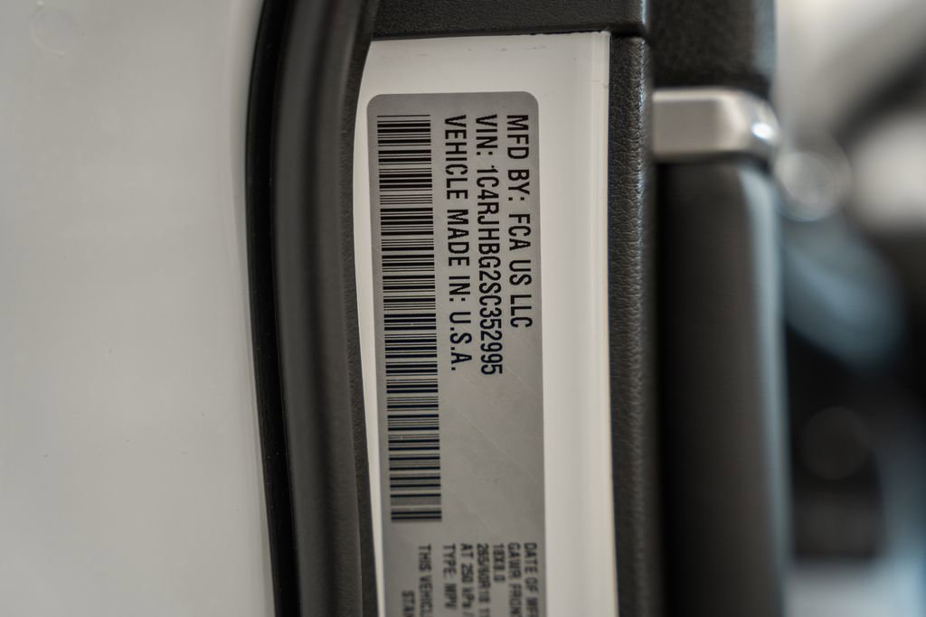 New 2025 Jeep Grand Cherokee Limited w/ MOPAR Finishing Package image 38