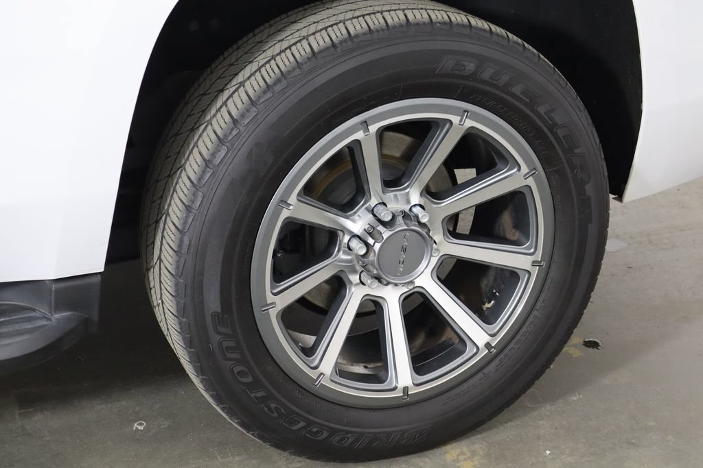 Used 2019 Chevrolet Tahoe 2WD w/ Remote Keyless Entry Package image 33