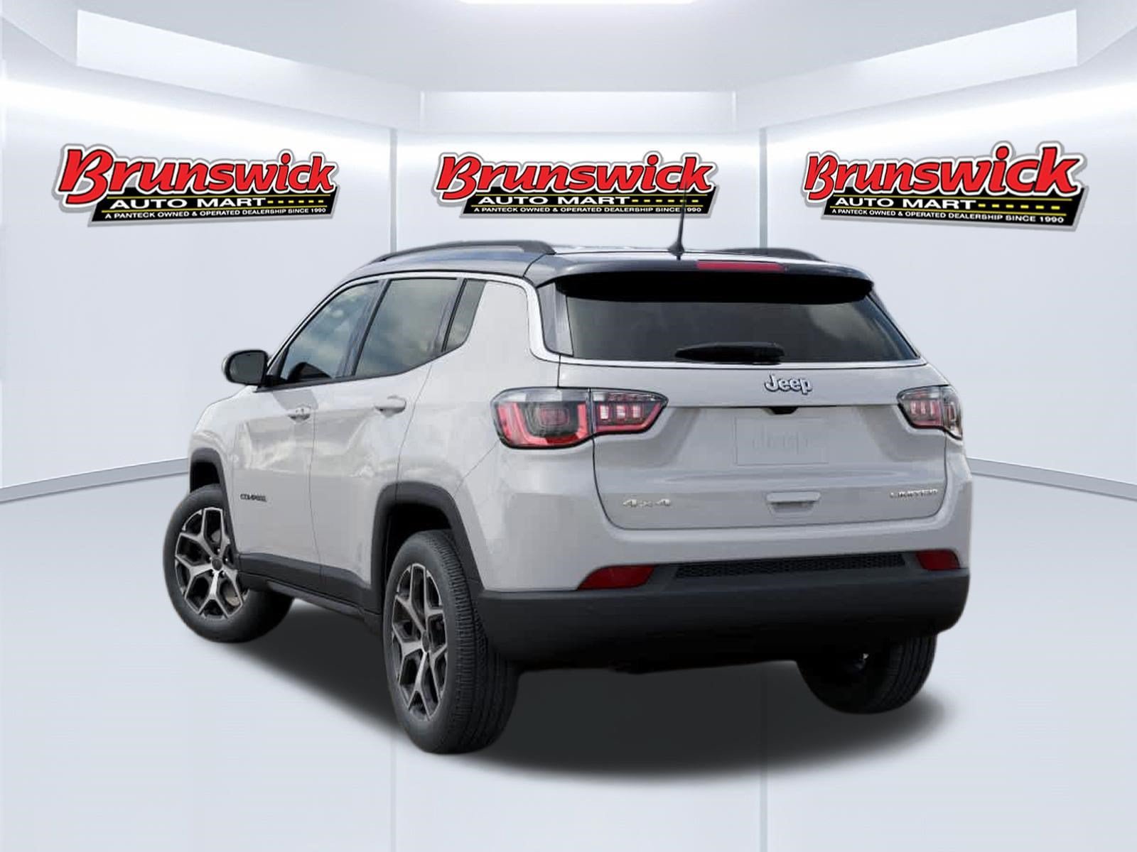 New 2026 Jeep Compass Limited AWD/4WD image 3