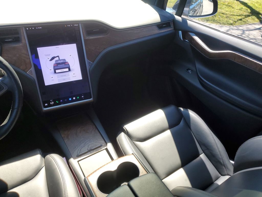 Used 2020 Tesla Model X Long Range image 17