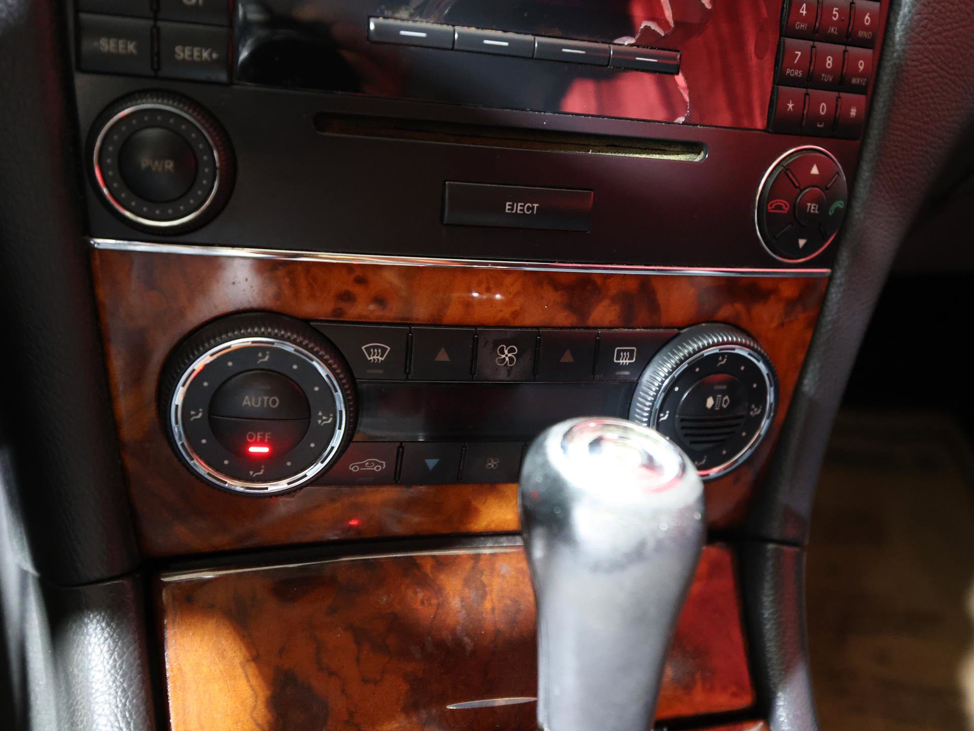 Used 2005 Mercedes-Benz CLK 500 Cabriolet image 20