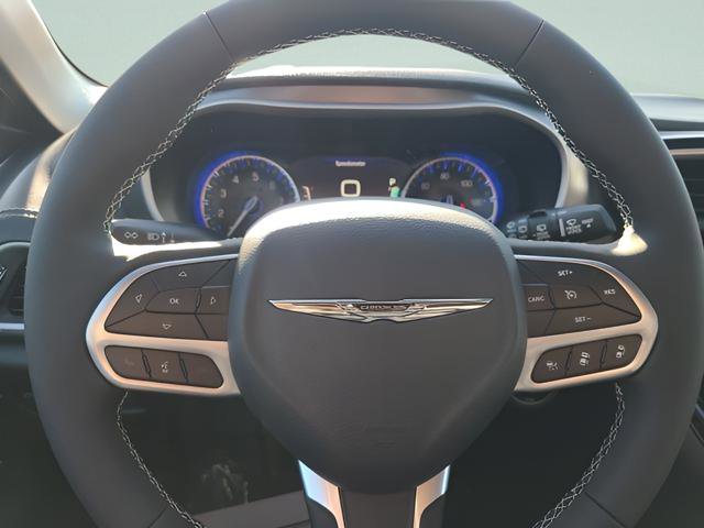 New 2026 Chrysler Pacifica Select AWD/4WD image 10