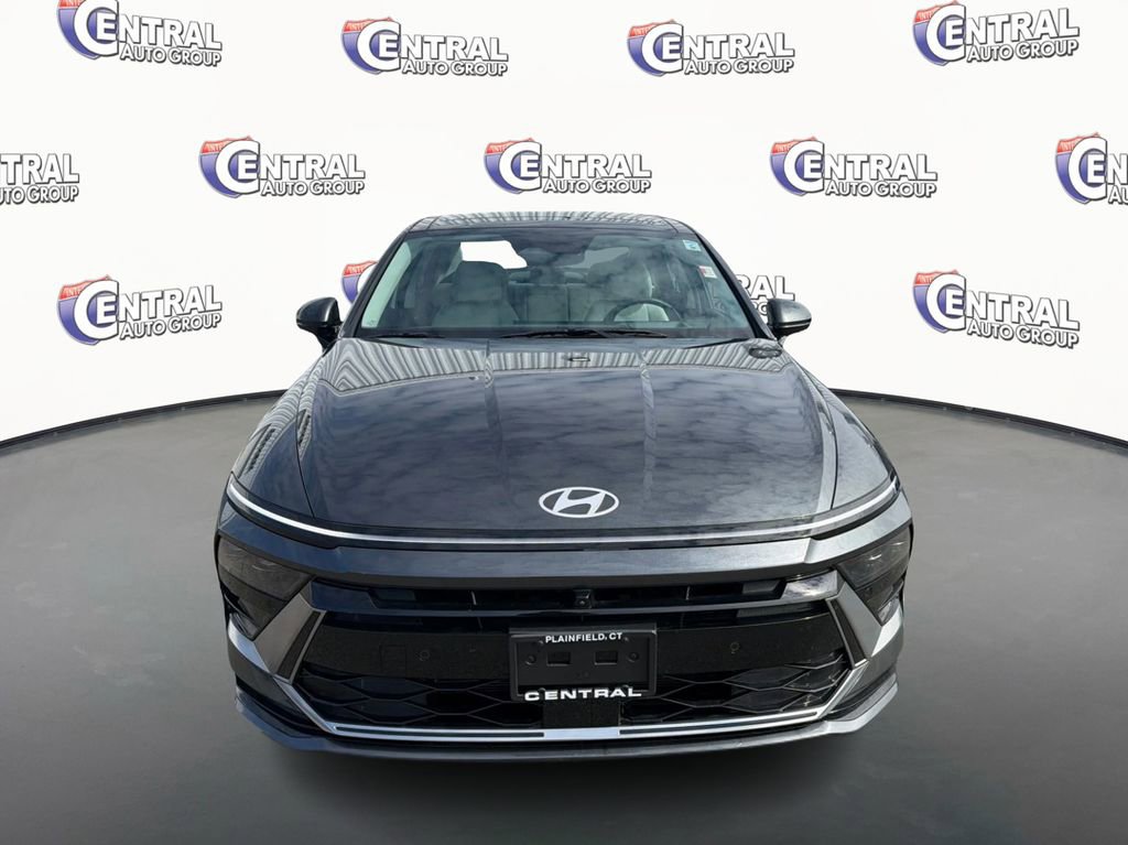 Certified 2025 Hyundai Sonata Limited image 2