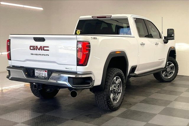 Used 2026 GMC Sierra 2500 SLT AWD/4WD image 13