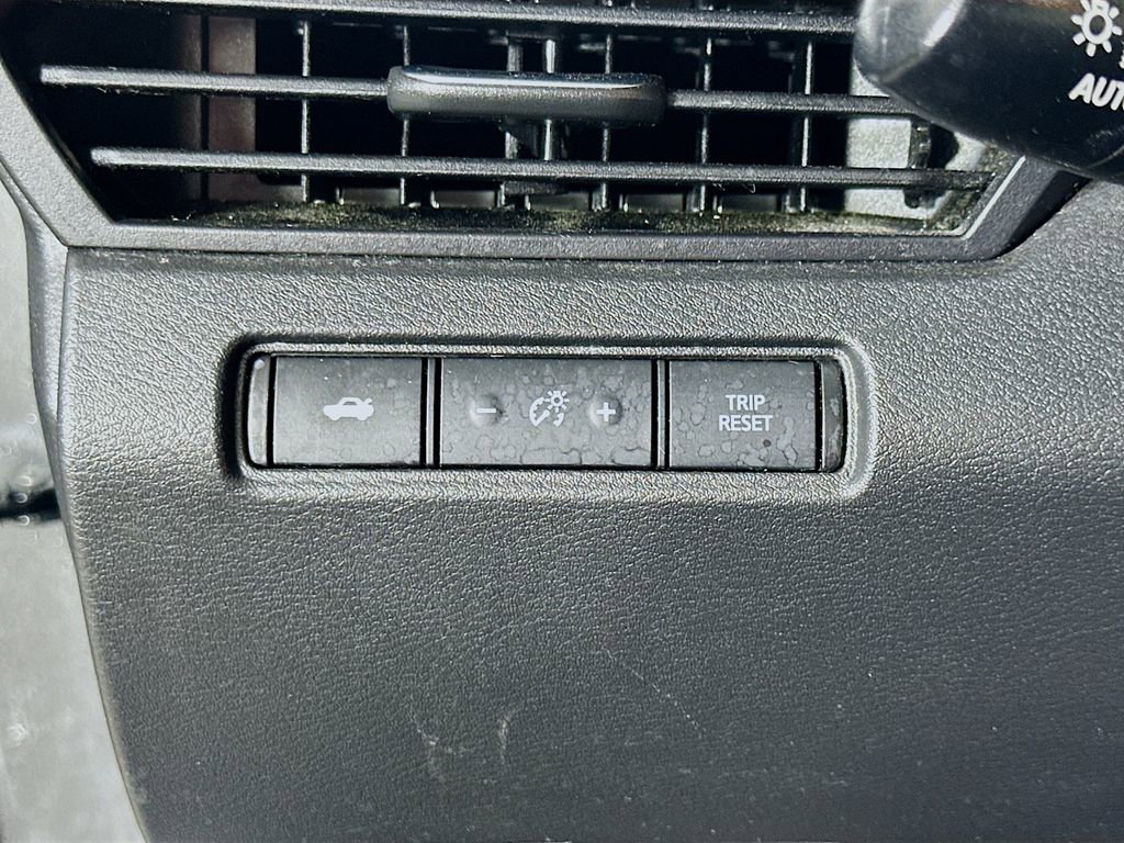 Used 2024 Nissan Altima 2.5 SR image 21