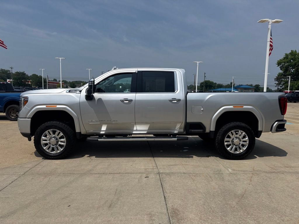 Used 2023 GMC Sierra 2500 Denali w/ Technology Package AWD/4WD image 3