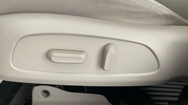 Used 2016 Chevrolet Cruze LT image 35