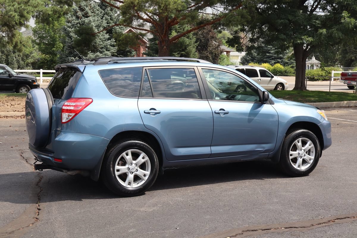 Used 2011 Toyota RAV4 4WD w/ Upgrade Value Pkg image 4