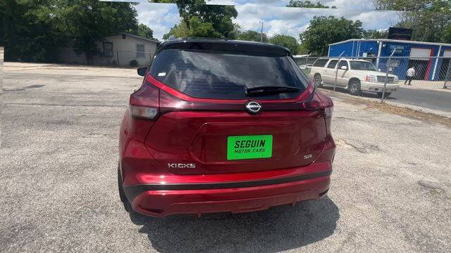 Used 2023 Nissan Kicks SR w/ SR Premium Package FWD image 7