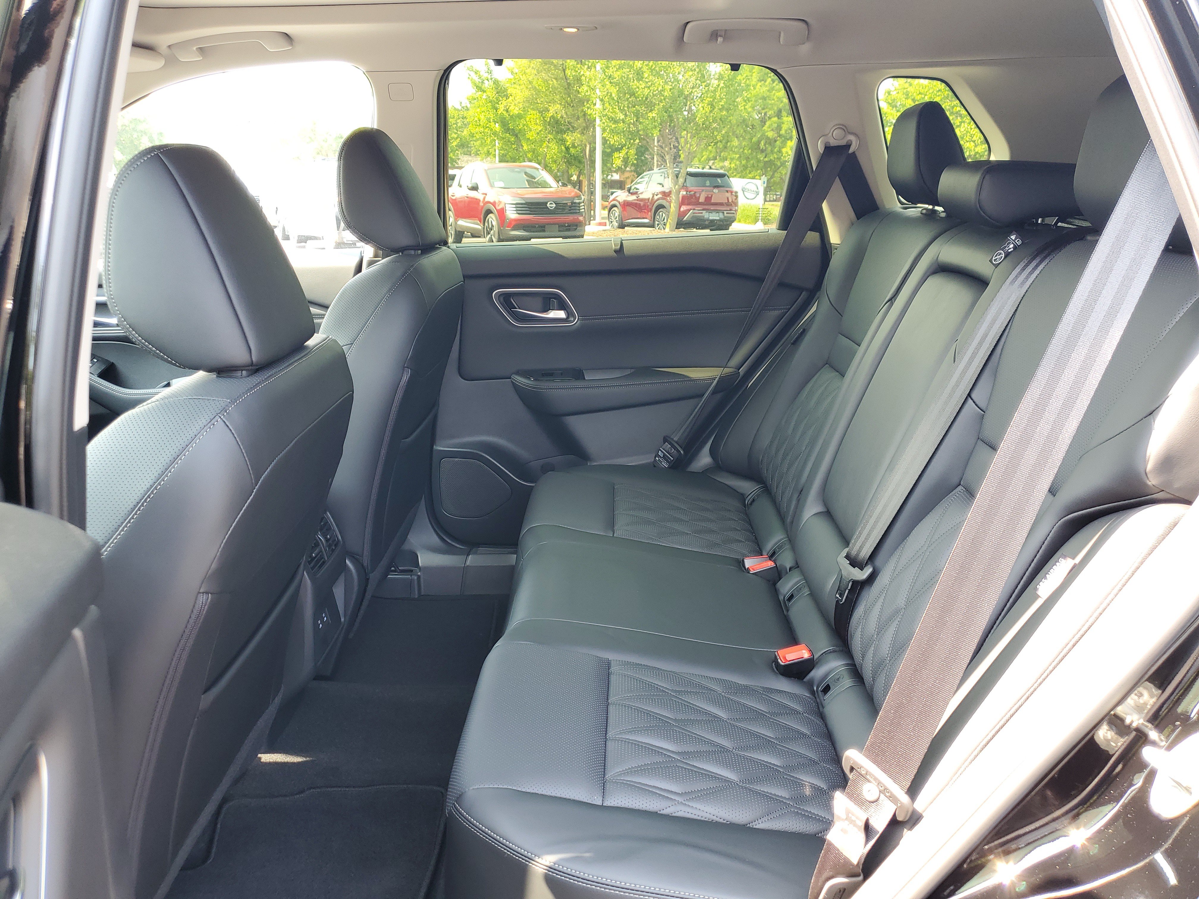 New 2026 Nissan Rogue Platinum AWD/4WD image 33