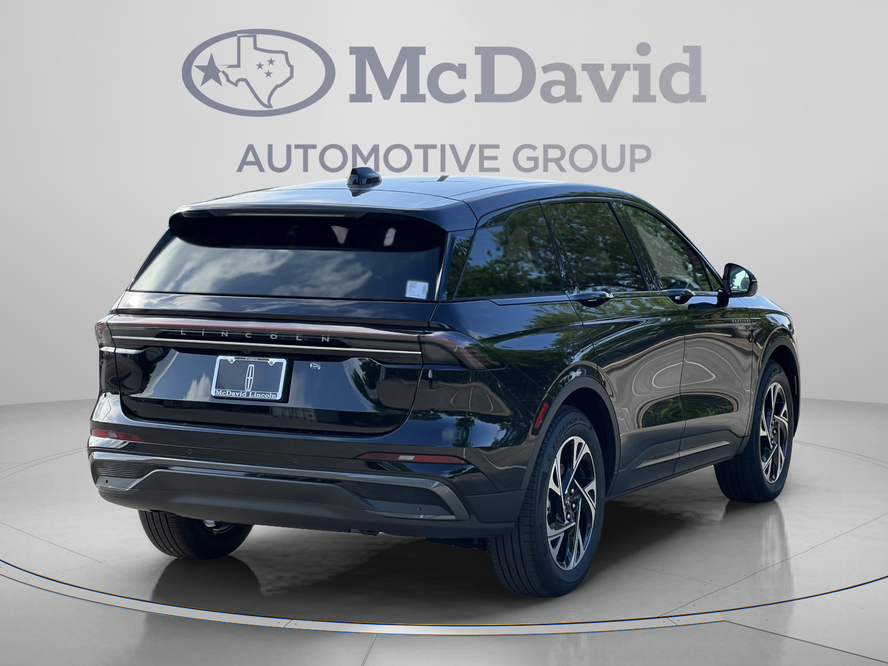 New 2026 Lincoln Nautilus Premier w/ Jet Appearance Package AWD/4WD image 7