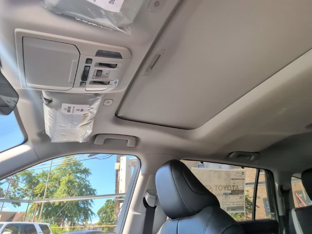 New 2026 Toyota Highlander Limited AWD/4WD image 22