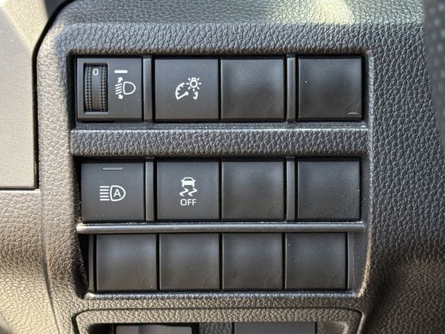 Used 2024 Toyota Tacoma SR RWD image 22