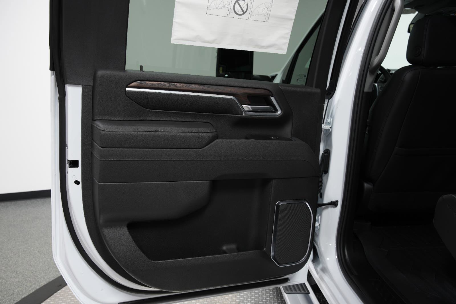 New 2025 GMC Sierra 2500 SLT w/ SLT Premium Package image 20