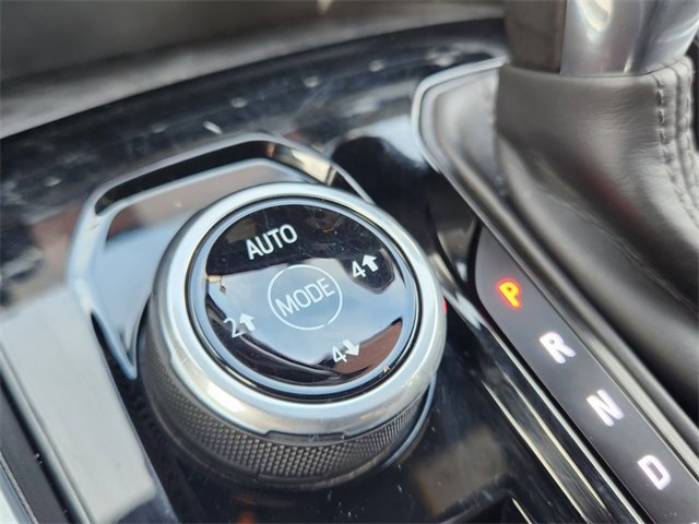 Used 2023 Chevrolet Colorado ZR2 w/ ZR2 Convenience Package III image 25