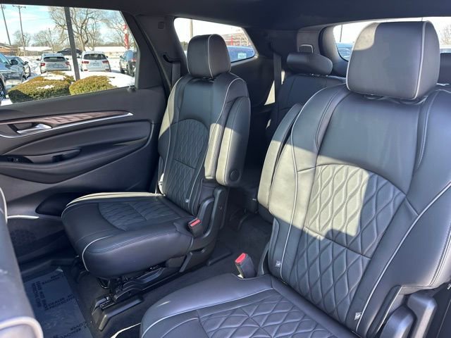 Used 2023 Buick Enclave Avenir w/ Avenir Technology Package image 32