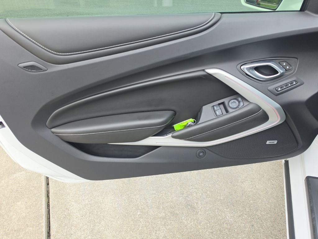 Used 2016 Chevrolet Camaro SS image 24