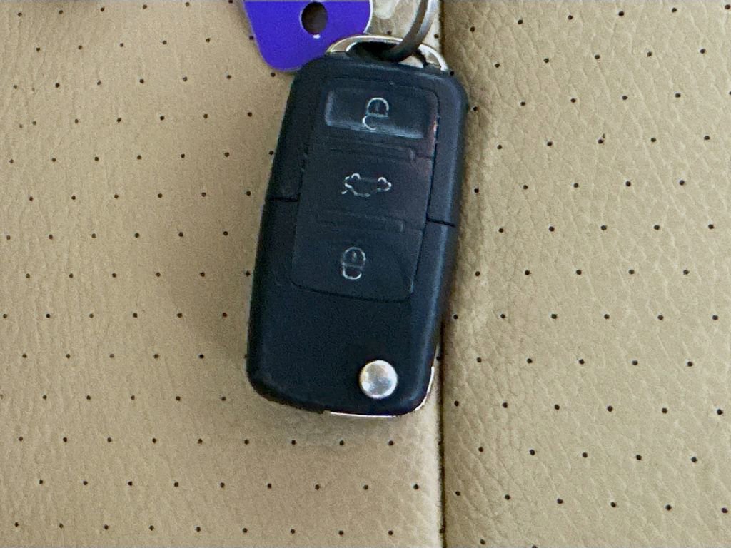 Used 2008 Volkswagen Jetta SEL image 33