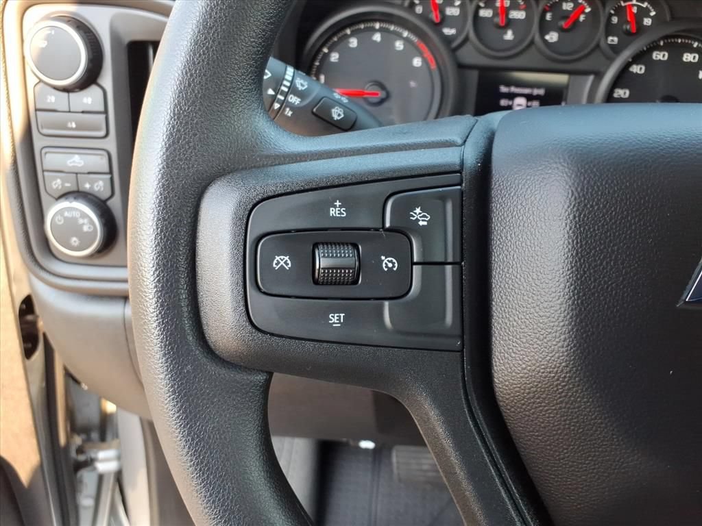 Used 2025 Chevrolet Silverado 2500 Custom w/ Custom Convenience Package AWD/4WD image 15