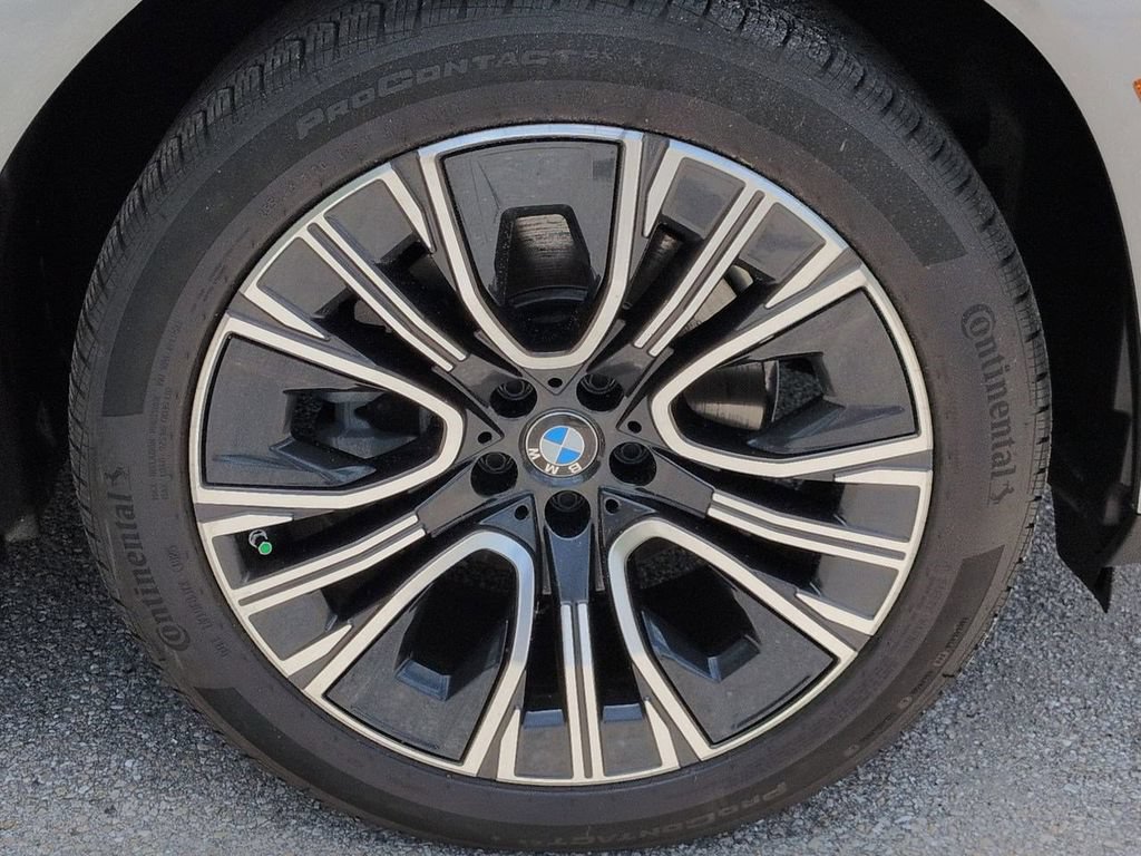 New 2025 BMW X3 xDrive30i w/ Premium Package AWD/4WD image 11