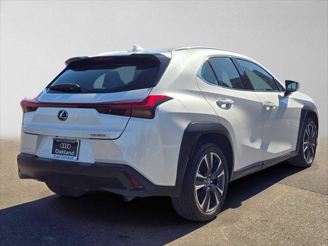 Used 2020 Lexus UX 200 w/ Premium Package FWD image 3