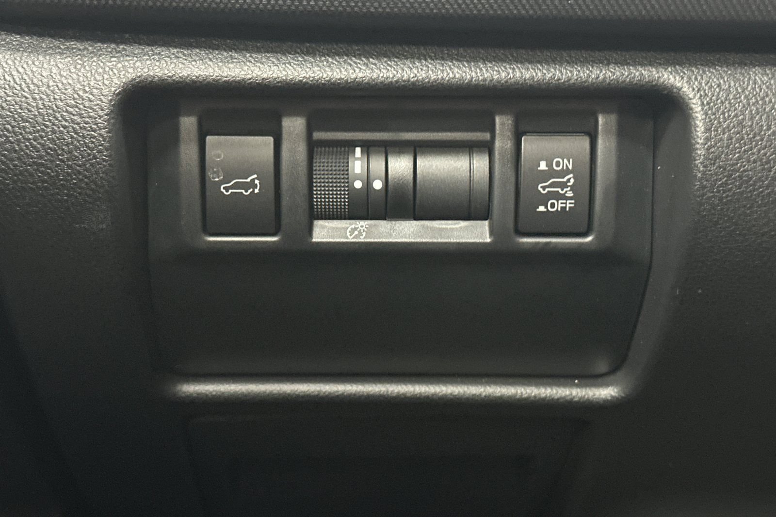 Used 2025 Subaru Forester Touring w/ Popular Package - Touring AWD/4WD image 36