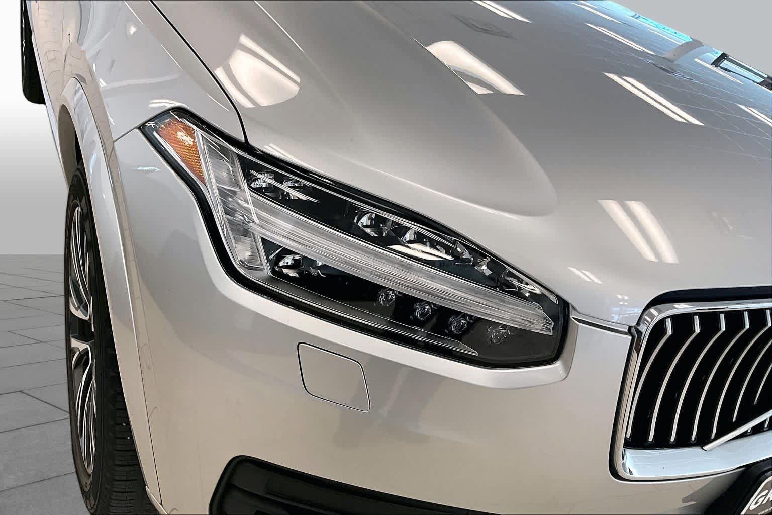 Used 2022 Volvo XC90 T5 Momentum w/ Climate Package FWD image 26