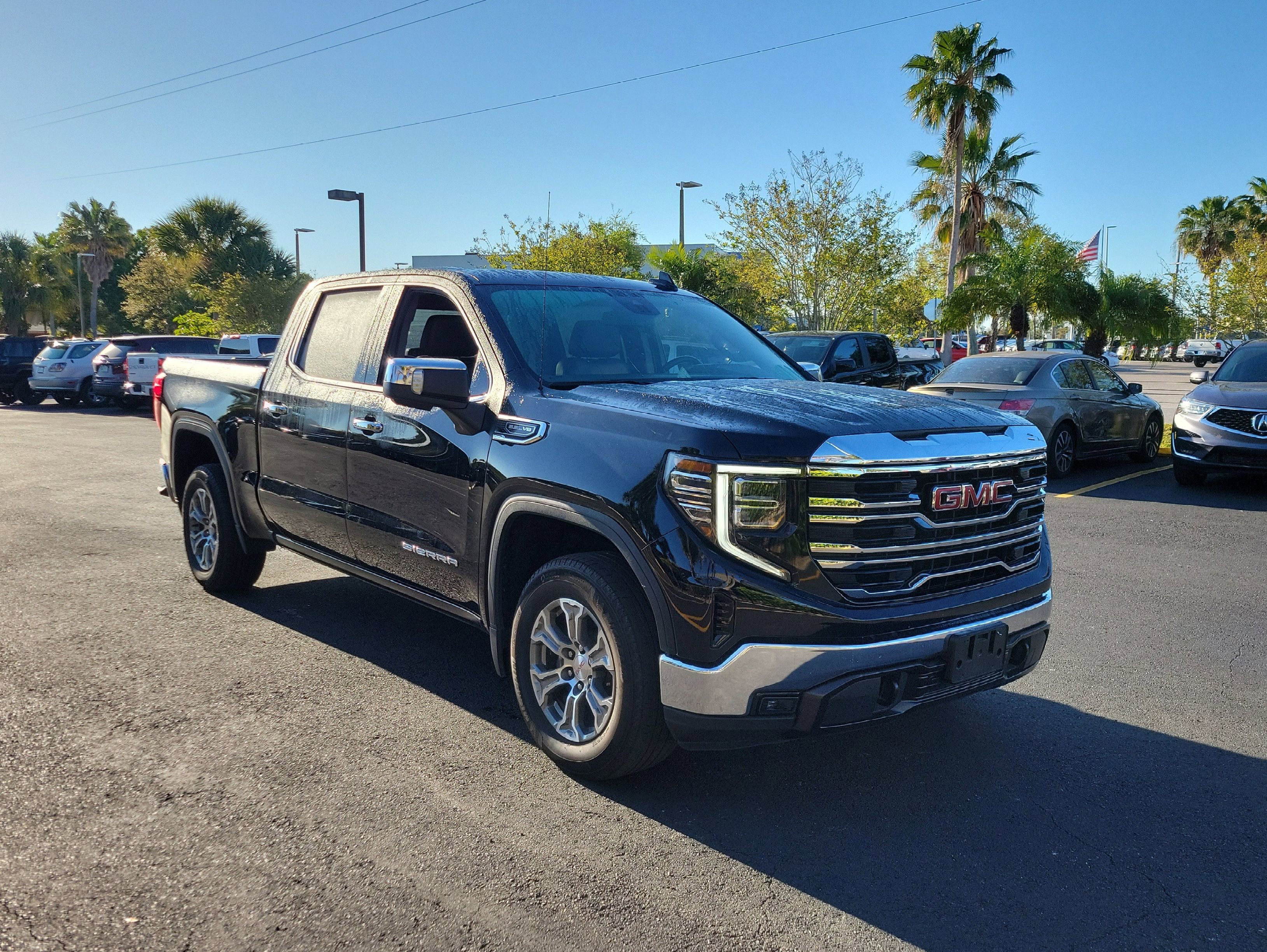 Used 2025 GMC Sierra 1500 SLT RWD image 2