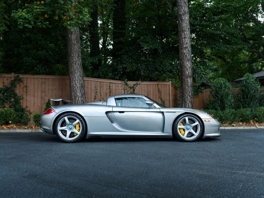Used 2005 Porsche Carrera GT image 8