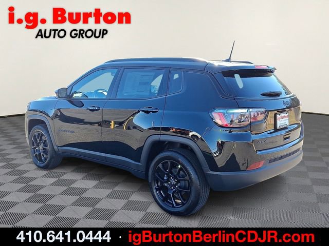 New 2026 Jeep Compass Latitude image 3